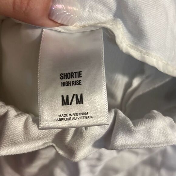 ✨Express Shortie High Rise Linen Blend White  Sz Medium Shorts✨ - Picture 6 of 7